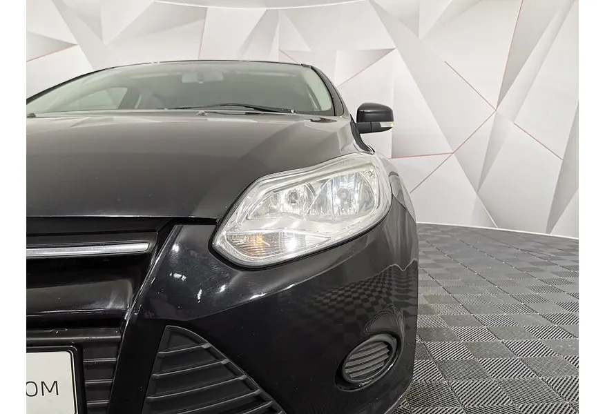 Ford Focus 1.6 Ti-VCT PowerShift (105 л.с.) Trend Черный в АВИЛОН. Слайд №10