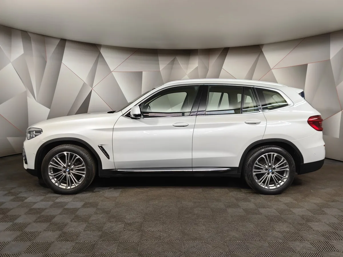 BMW X3 xDrive20i AT (184 л.с.) Luxury Белый в АВИЛОН. Слайд №5