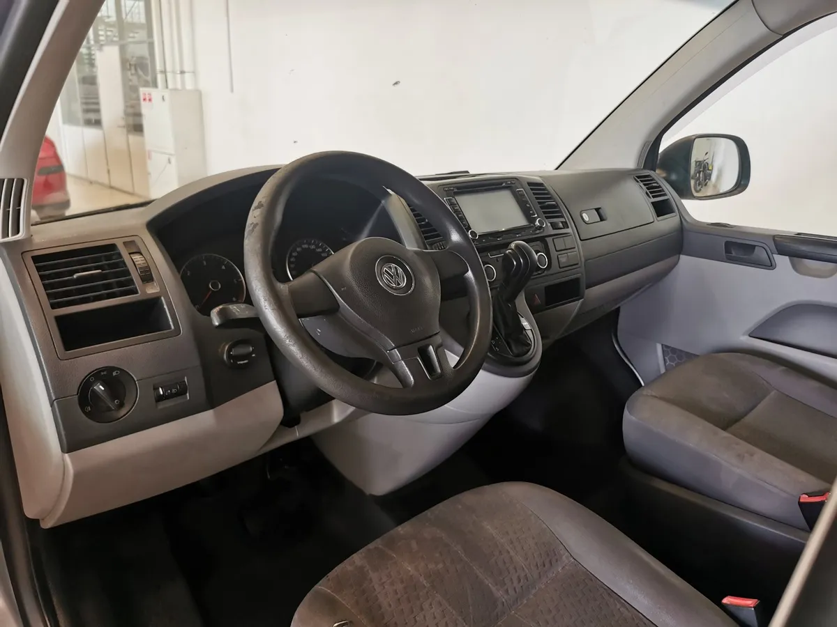 Volkswagen Caravelle 2.0 BiTDI DSG L1 (180 л.с.) Comfortline Серый в АВИЛОН. Слайд №17