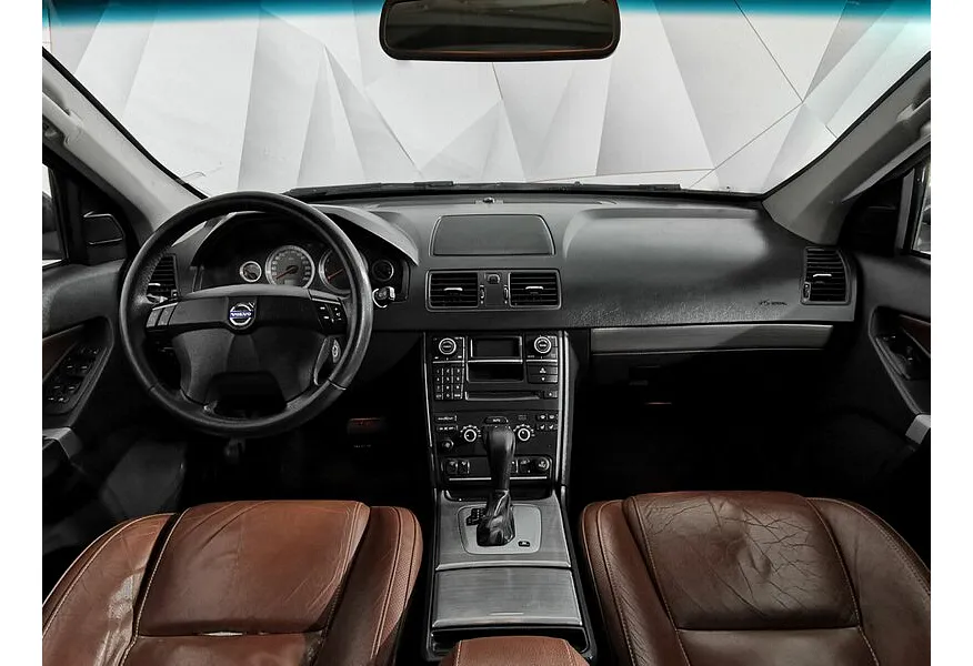 Volvo XC90 2.5 T5 Geartronic AWD (5 мест) (210 л.с.) Черный в АВИЛОН. Слайд №13