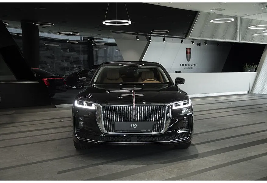 АВИЛОН - Hongqi H9 2.0T AT (245 л.с.) Deluxe   Черный - slide 2
