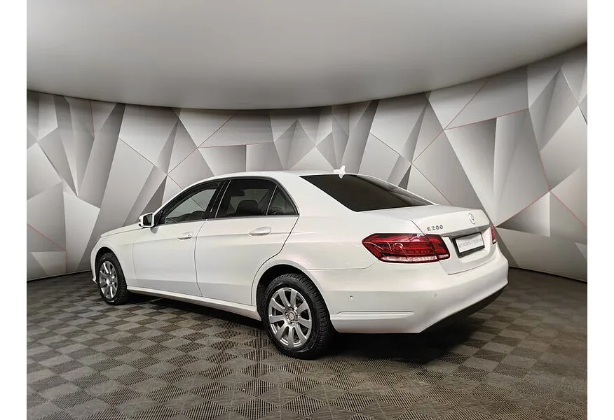Mercedes-Benz E-Класс E 200 T BlueEfficiency 7G-Tronic Plus (184 л.с.) Белый в АВИЛОН. Слайд №4