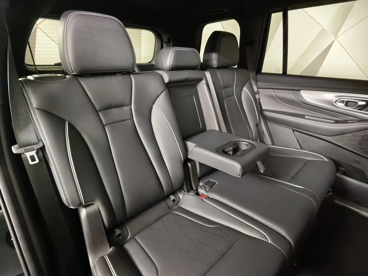GAC GS8 2.0T 4WD (231 л.с.) GL Черный в АВИЛОН. Слайд №17