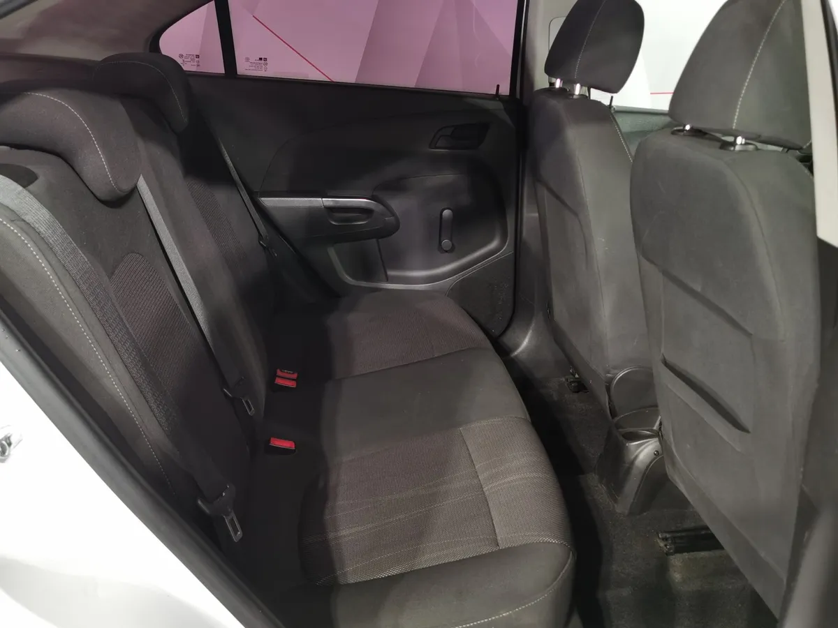 Chevrolet Aveo 1.6 AT (115 л.с.) Белый в АВИЛОН. Слайд №15