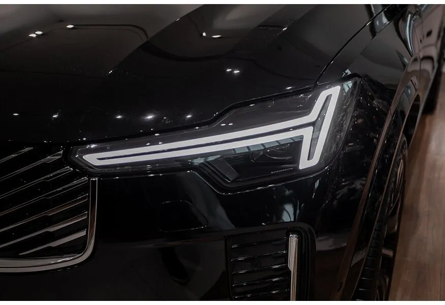 Volvo XC90 2.0 B5 mild hybrid AT AWD (7 мест) (250 л.с.) Ultra Bright Черный в АВИЛОН. Слайд №15