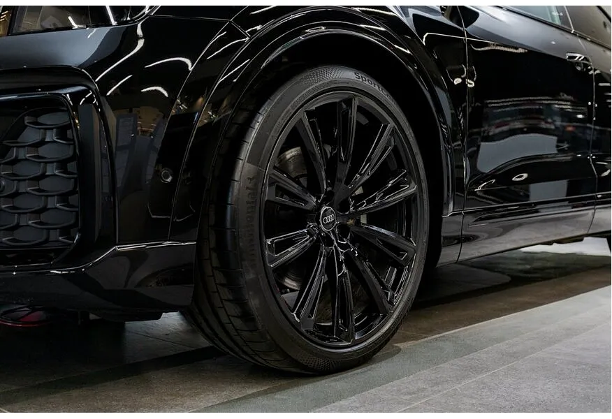 Audi Q8 3.0 TDI Tiptronic quattro (286 л.с.) Черный в АВИЛОН. Слайд №17