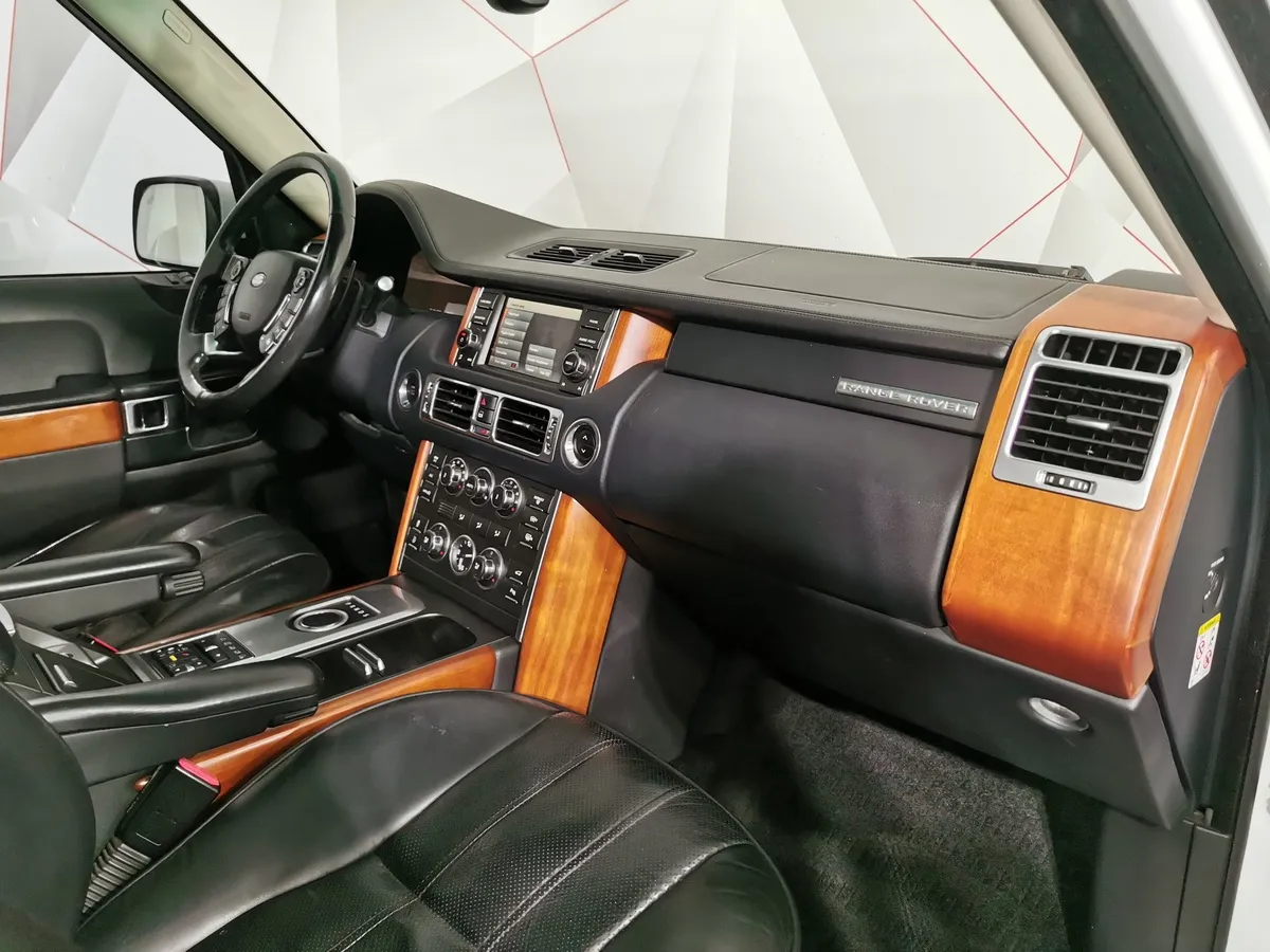 Land Rover Range Rover 4.4 TDV8 AT AWD (313 л.с.) Белый в АВИЛОН. Слайд №12