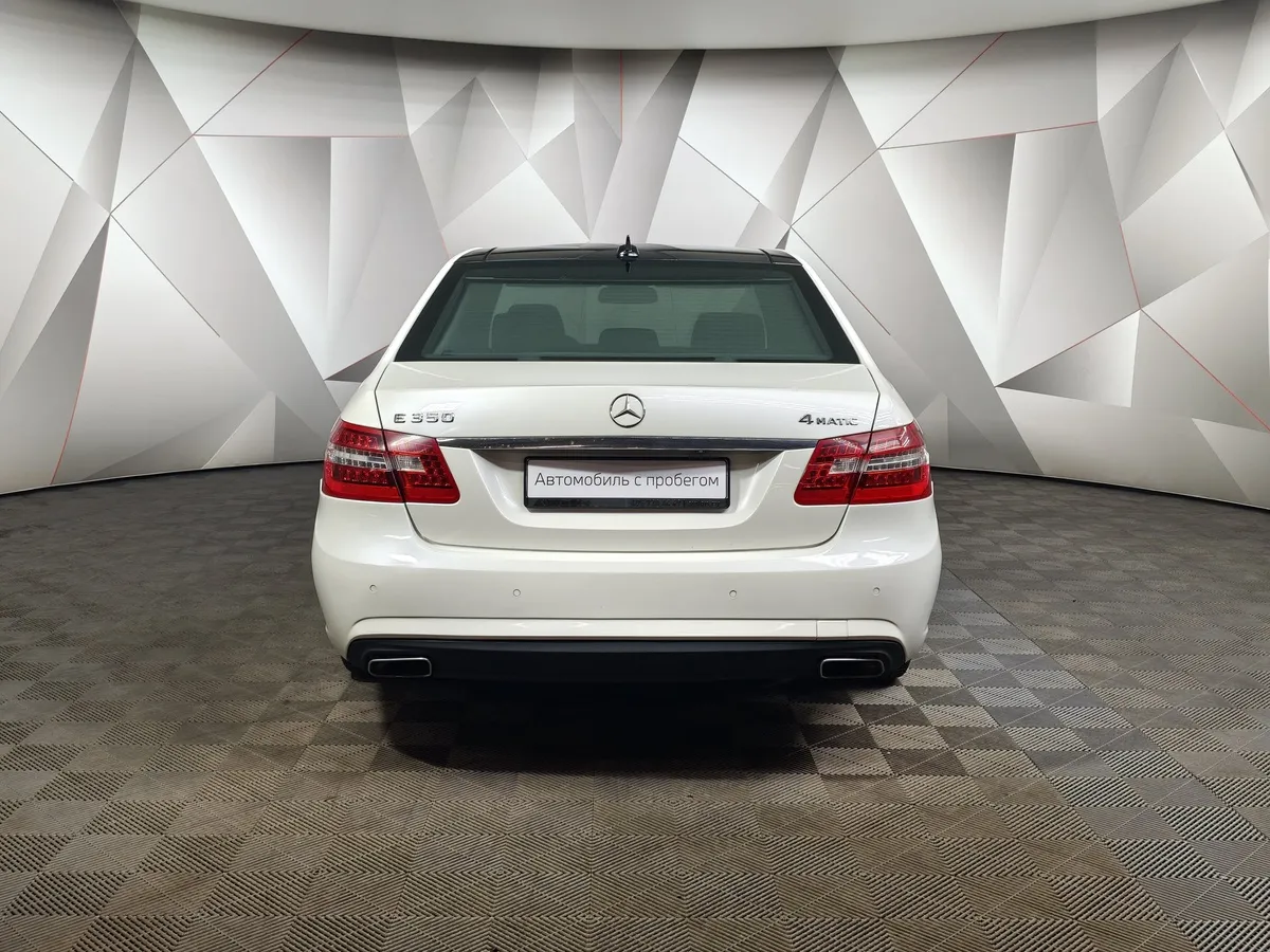 Mercedes-Benz E-Класс E 350 4MATIC 7G-Tronic Plus (272 л.с.) Белый в АВИЛОН. Слайд №8