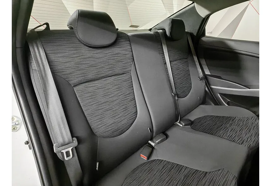 Hyundai Solaris 1.6 AT (123 л.с.) Comfort Белый в АВИЛОН. Слайд №13