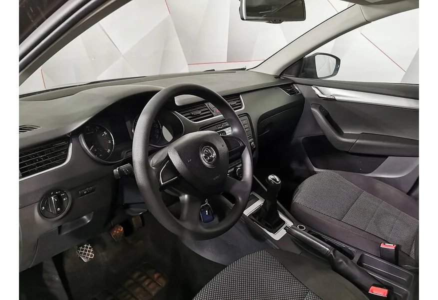 Skoda Octavia 1.4 TSI MT (140 л.с.) Коричневый в АВИЛОН. Слайд №18