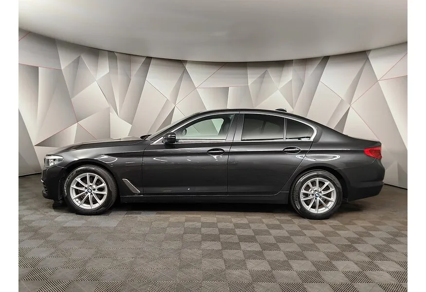 АВИЛОН - BMW 5 серия 520d xDrive Steptronic (190 л.с.) Серый - slide 1