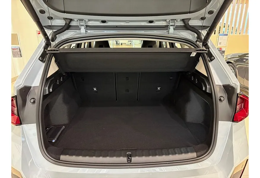 BMW X1 xDrive25 Li (204 л.с.) Серый в АВИЛОН. Слайд №12