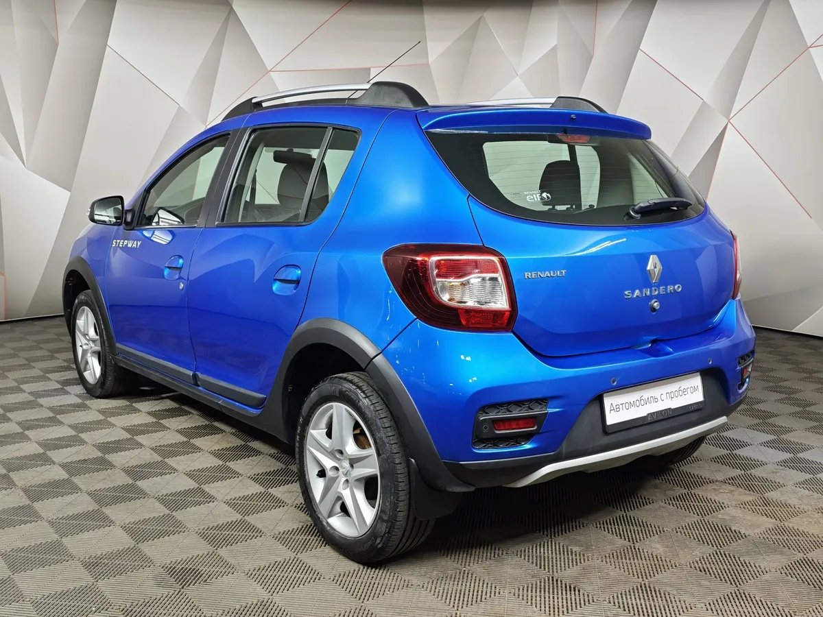 Renault Sandero 1.6 MT (113 л.с.) Stepway Drive Синий в АВИЛОН. Слайд №4
