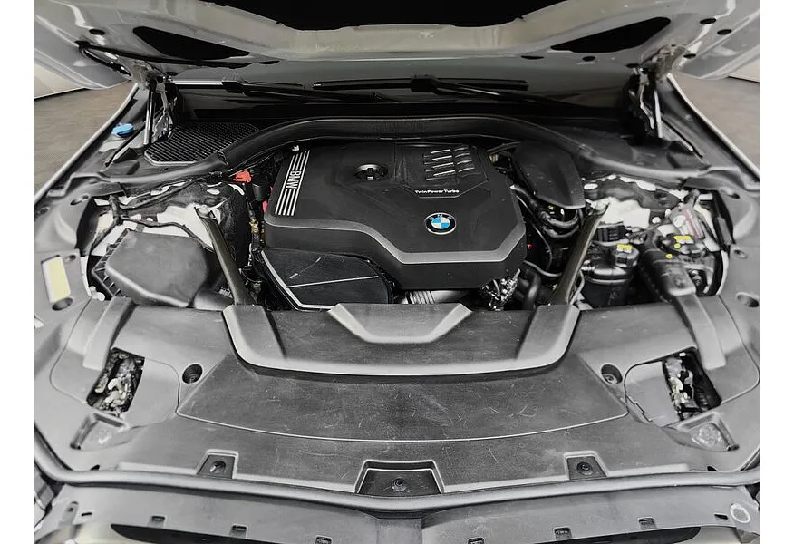 BMW 7 серия 730i Steptronic (249 л.с.) Base Локальная сборка Белый в АВИЛОН. Слайд №10