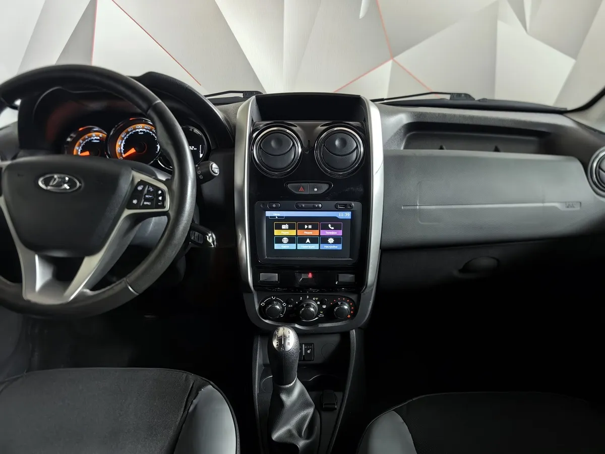 ВАЗ (Lada) Largus 1.6 MT 16 кл (5 мест) (106 л.с.) KS045-52-X00 Luxe Красный в АВИЛОН. Слайд №15
