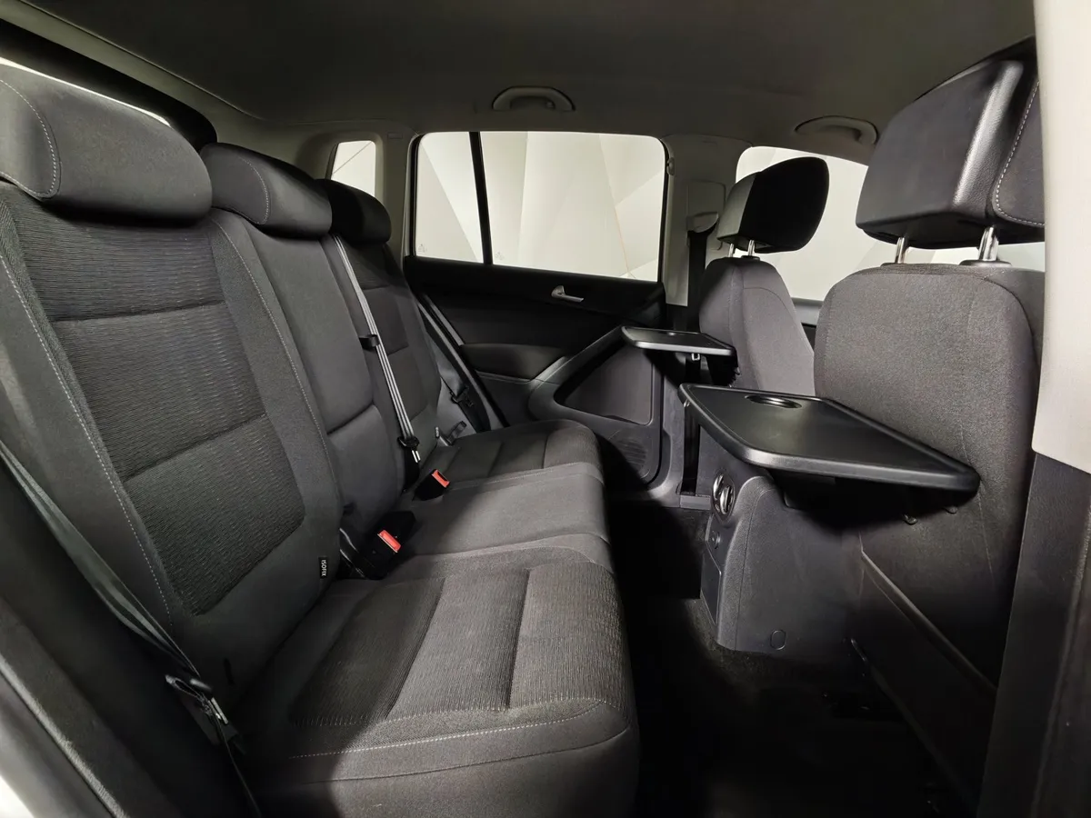 Volkswagen Tiguan 2.0 TSI 4Motion AT (180 л.с.) Sport&Style Белый в АВИЛОН. Слайд №16