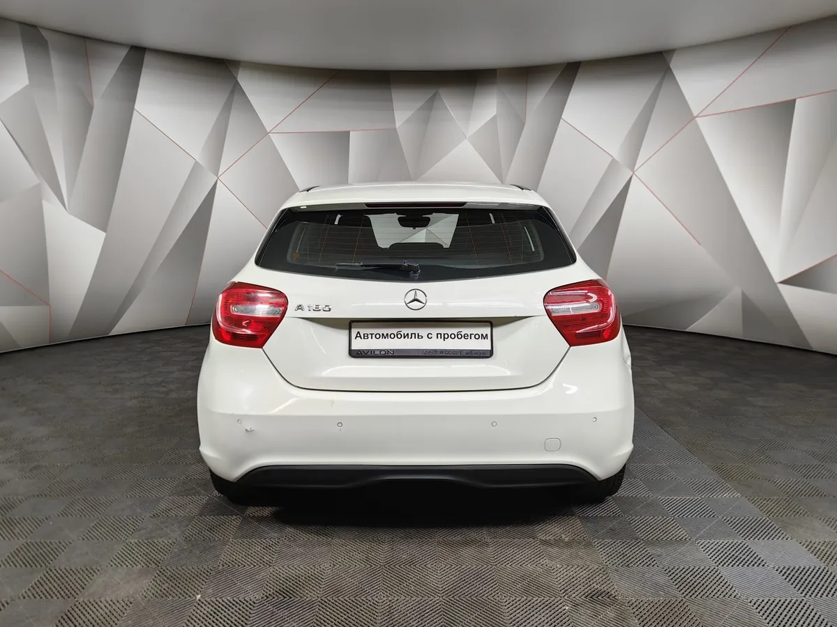 Mercedes-Benz A-Класс A 180 7G-DCT (122 л.с.) Особая серия Белый в АВИЛОН. Слайд №8