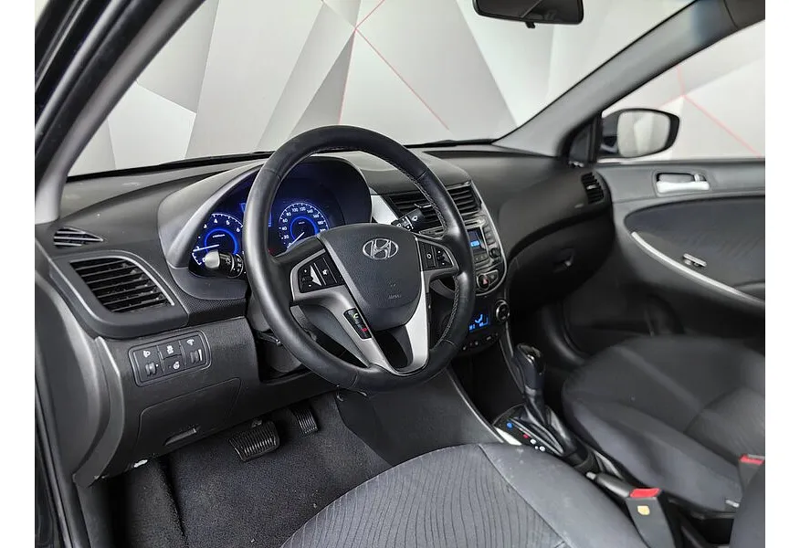 Hyundai Solaris 1.6 AT (123 л.с.) Special Edition Черный в АВИЛОН. Слайд №19