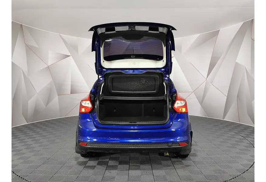 Ford Focus 1.6 Ti-VCT MT (125 л.с.) Titanium Синий в АВИЛОН. Слайд №10 Ford Focus 1.6 Ti-VCT MT (125 л.с.) Titanium Синий в АВИЛОН. Слайд №10