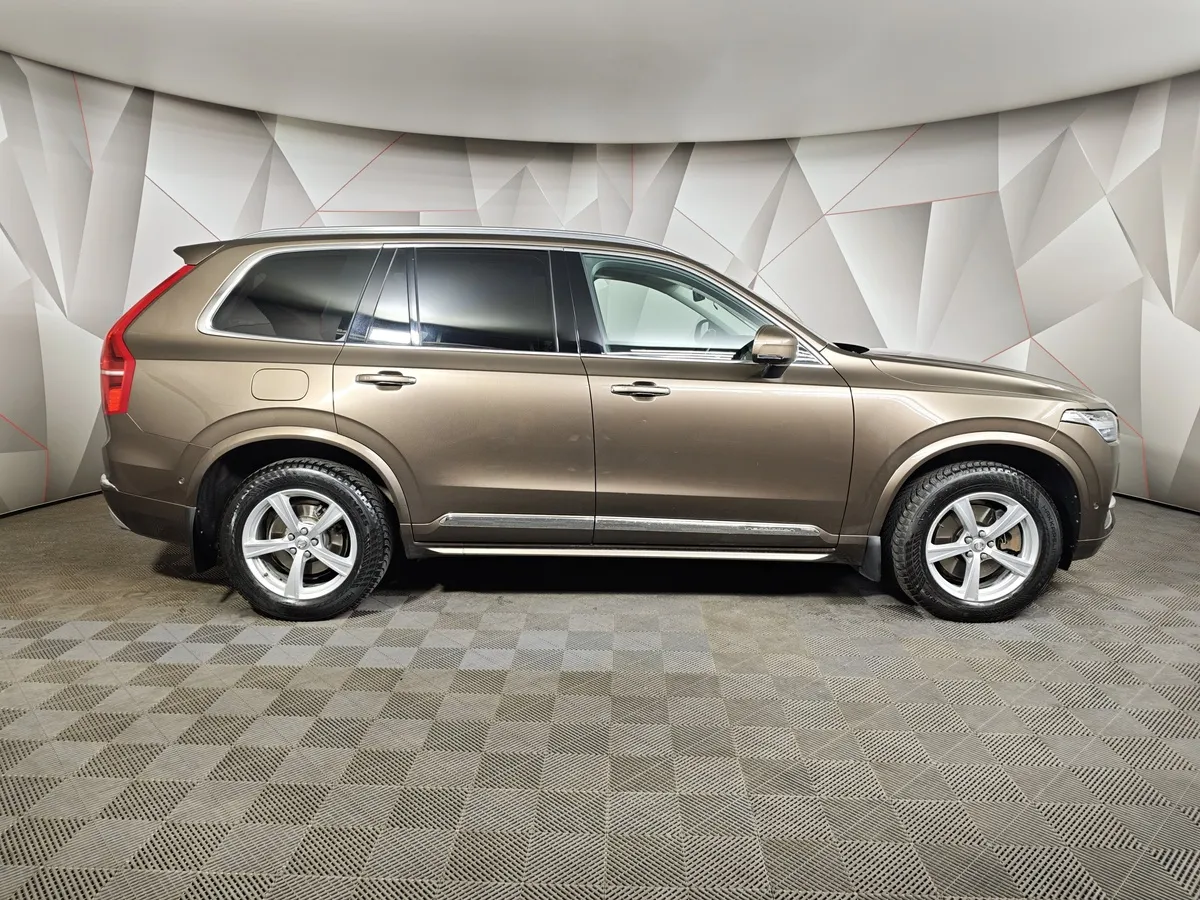 Volvo XC90 2.0 AT AWD D5 (5 мест) (225 л.с.) Inscription Коричневый в АВИЛОН. Слайд №6