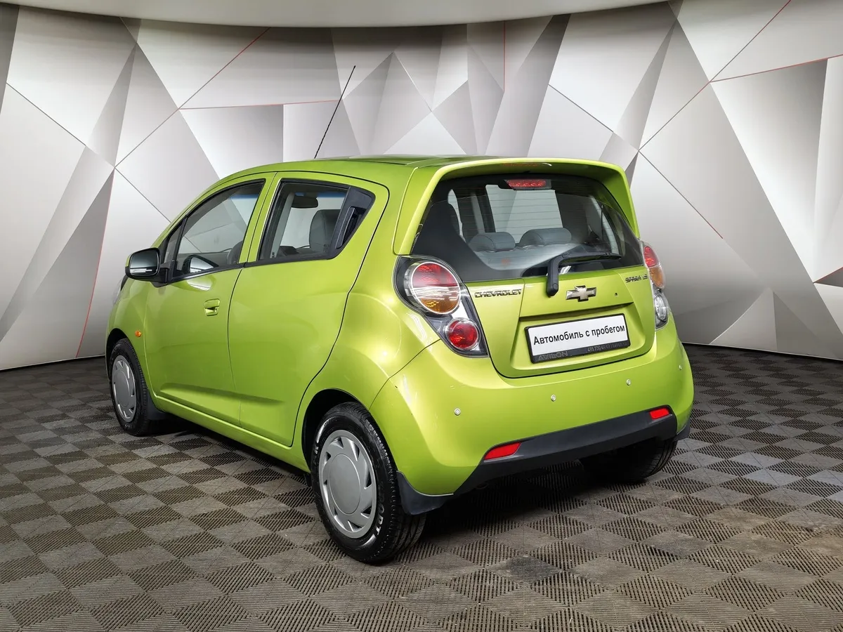 Chevrolet Spark 1.0 AT (68 л.с.) LS Зеленый в АВИЛОН. Слайд №4