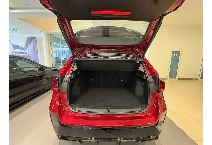 BMW X1 xDrive25 Li (204 л.с.) Красный в АВИЛОН. Слайд №11
