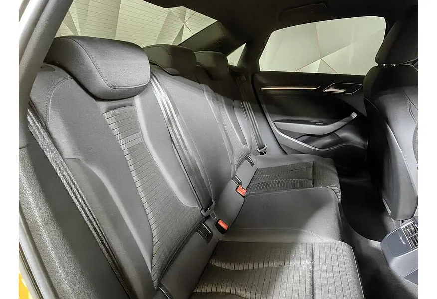 Audi A3 2.0 TFSI S-tronic quattro (190 л.с.) Sport Желтый в АВИЛОН. Слайд №16