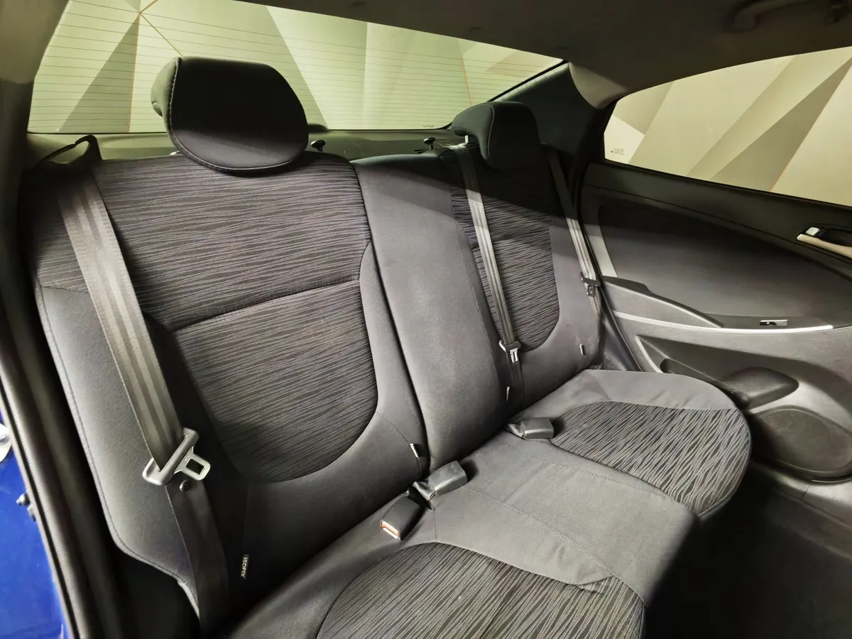 Hyundai Solaris 1.6 AT (123 л.с.) Comfort Синий в АВИЛОН. Слайд №14