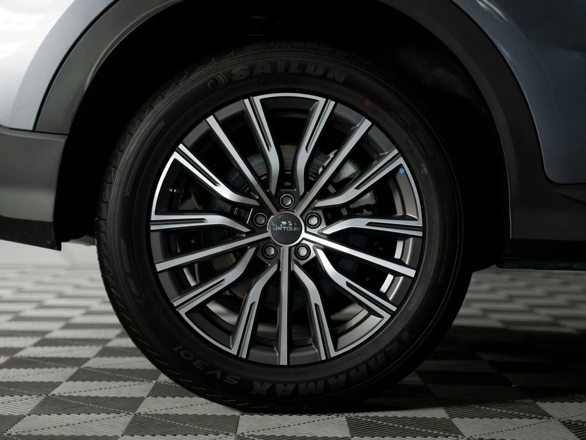 JETOUR X70 Plus 1.6 DCT (190 л.с.) Luxury Серый в АВИЛОН. Слайд №10