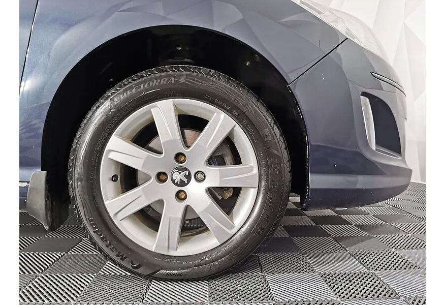АВИЛОН - Peugeot 408 1.6 THP AT (150 л.с.) Allure Синий - slide 16