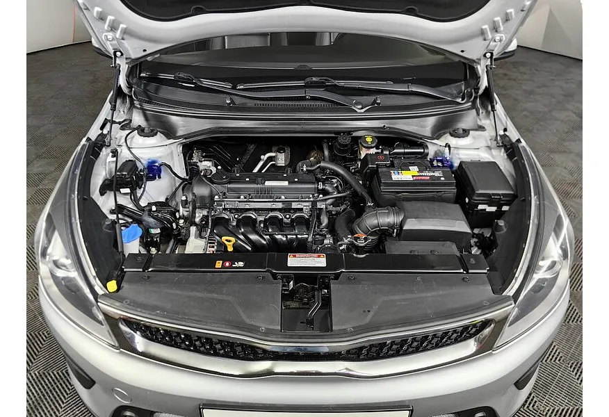 Kia Rio X-Line 1.6 AT (123 л.с.) Premium Серебристый в АВИЛОН. Слайд №11