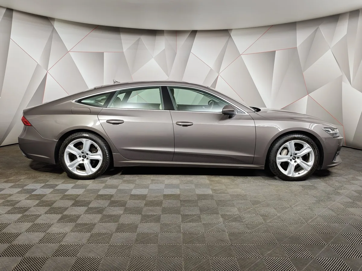 Audi A7 45 TFSI quattro S tronic (245 л.с.) Коричневый в АВИЛОН. Слайд №6