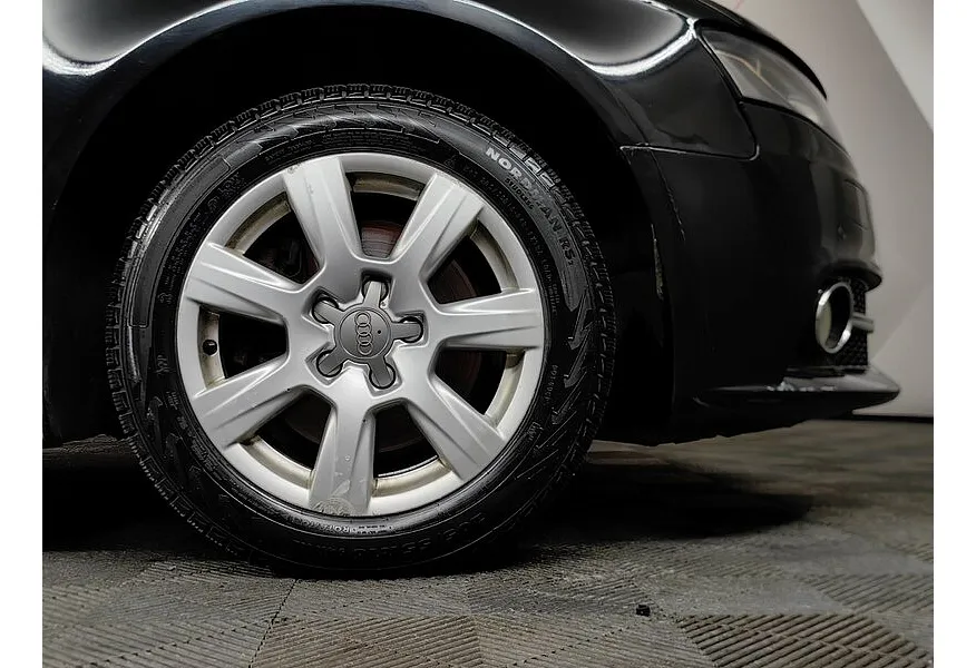 Audi A4 1.8 TFSI multitronic (160 л.с.) Черный в АВИЛОН. Слайд №9