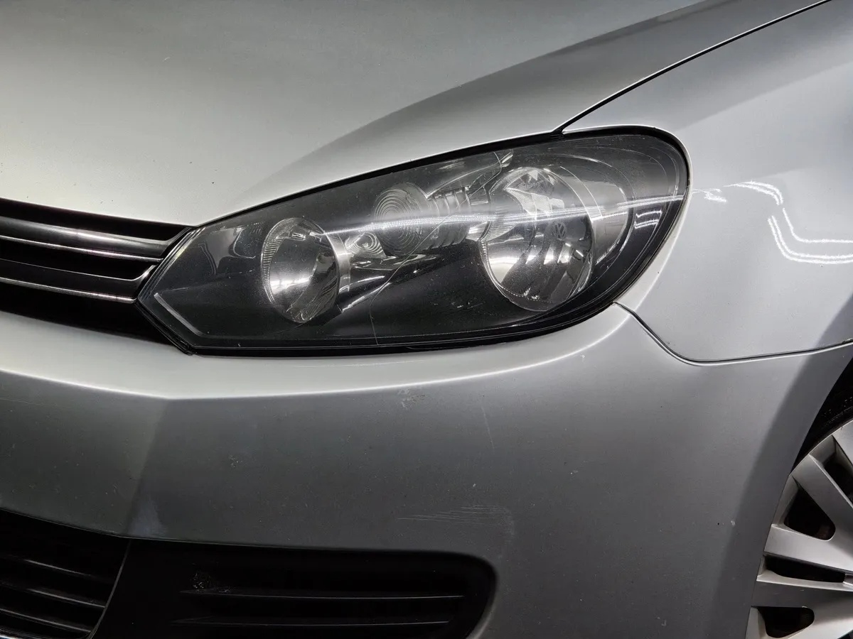 Volkswagen Golf 1.6 DSG (102 л.с.) Trendline Серебристый в АВИЛОН. Слайд №9
