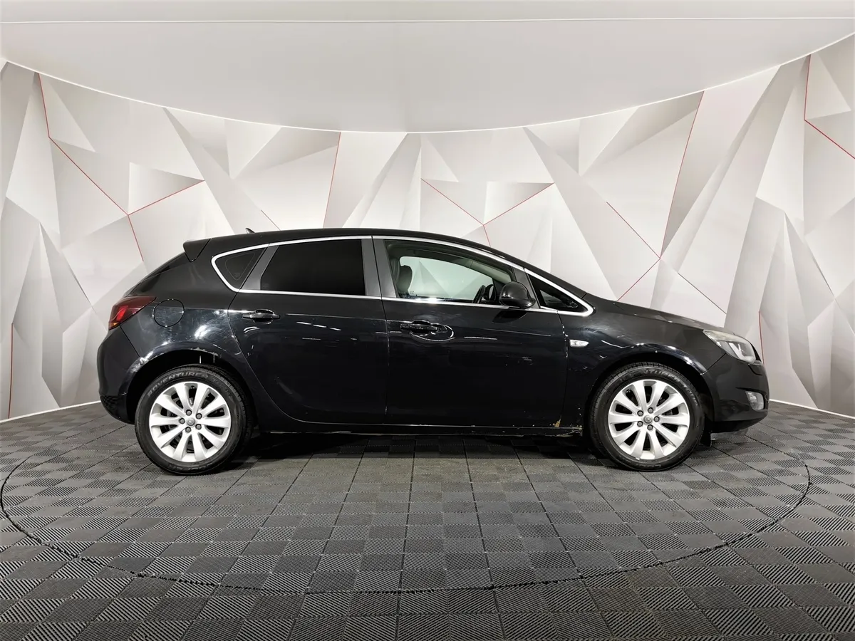 Opel Astra 1.6 AT (115 л.с.) Черный в АВИЛОН. Слайд №6