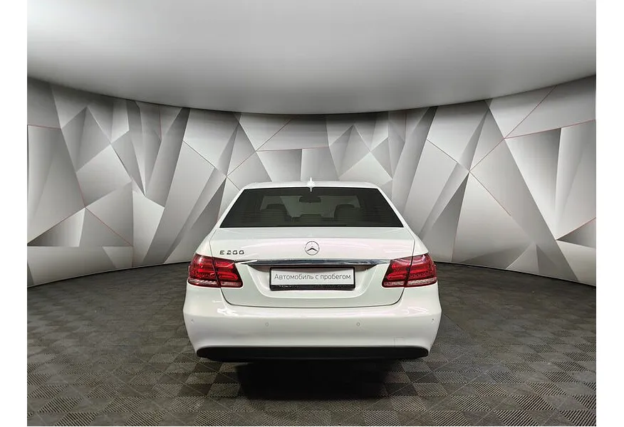 Mercedes-Benz E-Класс E 200 T BlueEfficiency 7G-Tronic Plus (184 л.с.) Белый в АВИЛОН. Слайд №8