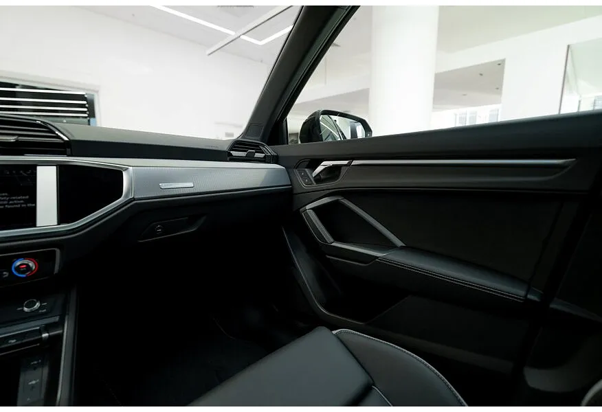 Audi Q3 2.0 45 TFSI S-tronic quattro (220 л.с.) Fashion Dynamic Edition Серый в АВИЛОН. Слайд №11