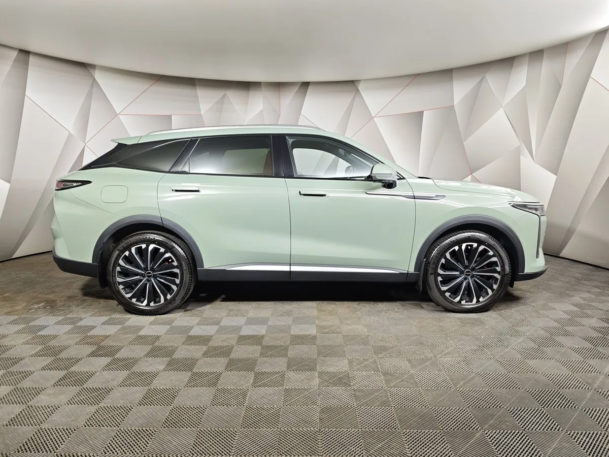 EXEED RX 2.0T DCT 4WD (249 л.с.) Platinum Зеленый в АВИЛОН. Слайд №7