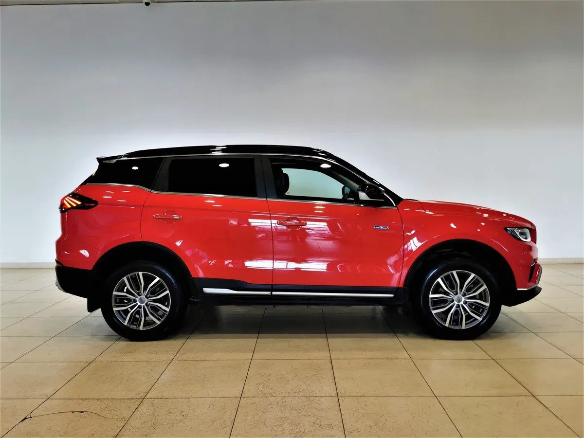 Geely Atlas Pro 1.5T 7DCT AWD (177 л.с.) Flagship Красный в АВИЛОН. Слайд №6