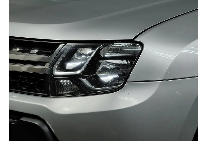 Renault Duster 2.0 MT 4x4 (143 л.с.) Серый в АВИЛОН. Слайд №10