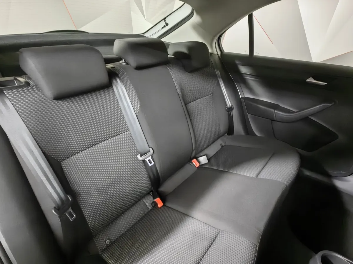 Volkswagen Polo 1.6 MPI AT (110 л.с.) Respect + Зимний Белый в АВИЛОН. Слайд №17