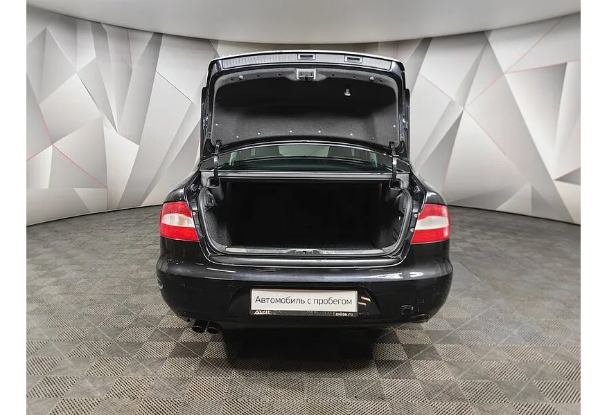 Skoda Superb 1.8 TSI DSG (152 л.с.) Черный в АВИЛОН. Слайд №10