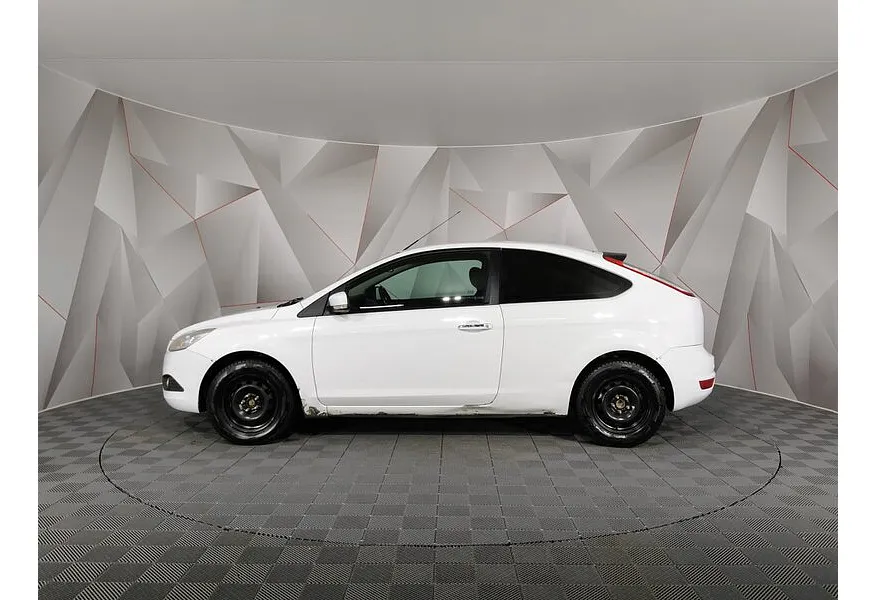 Ford Focus 2.0 AT (145 л.с.) Белый в АВИЛОН. Слайд №5