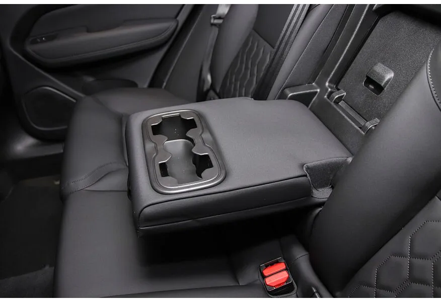 АВИЛОН - Volvo XC60 2.0 B5 8AT AWD (300 л.с.) Plus Черный - slide 7