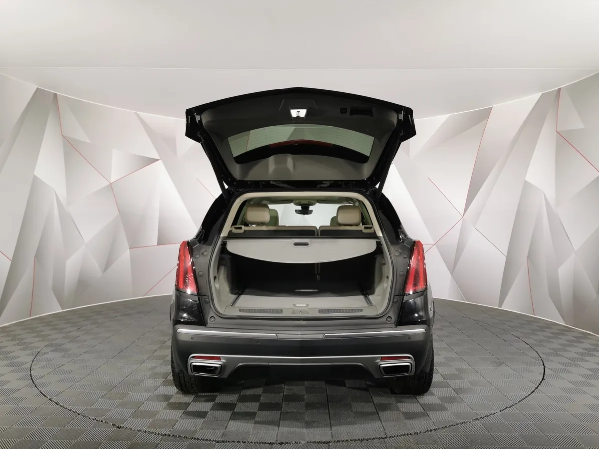 Cadillac XT5 2.0T АТ AWD (200 л.с.) Premium Luxury Черный в АВИЛОН. Слайд №11