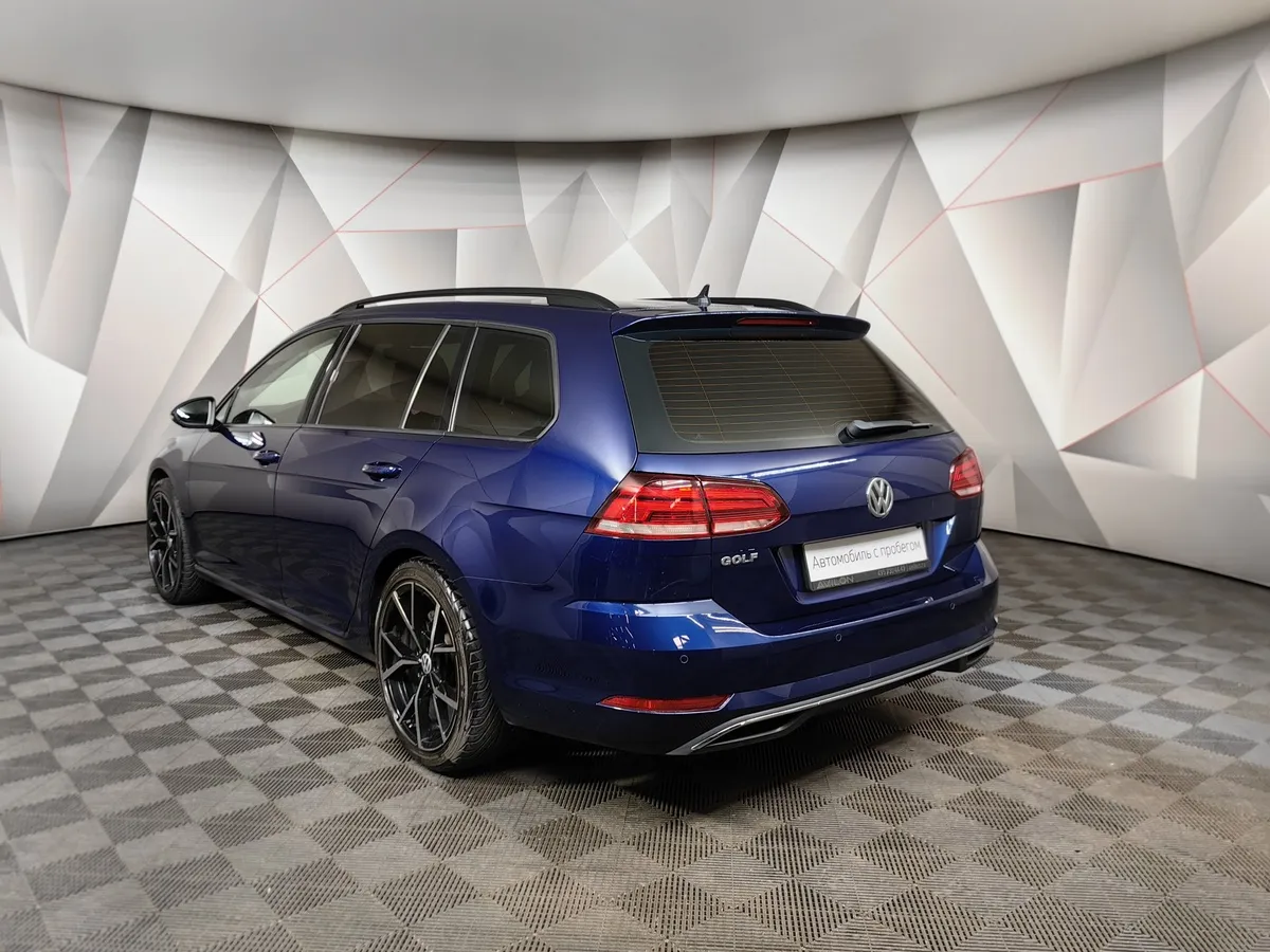 Volkswagen Golf E AT (115 л.с.) Синий в АВИЛОН. Слайд №4