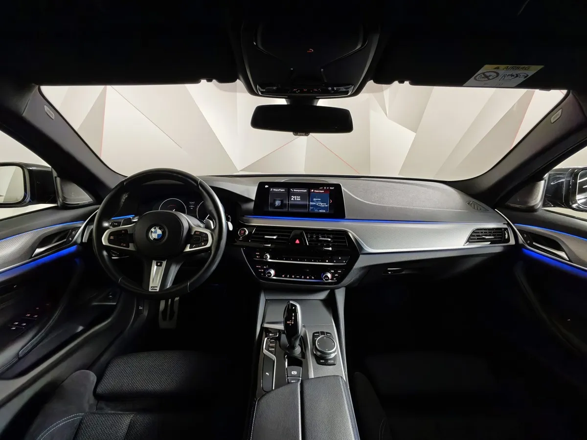 BMW 5 серия 530i xDrive Steptronic (249 л.с.) Черный в АВИЛОН. Слайд №11 BMW 5 серия 530i xDrive Steptronic (249 л.с.) Черный в АВИЛОН. Слайд №11