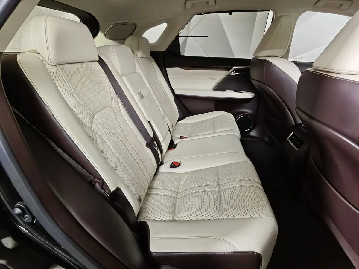 Lexus RX 200t AT AWD (238 л.с.) Luxury Черный в АВИЛОН. Слайд №16