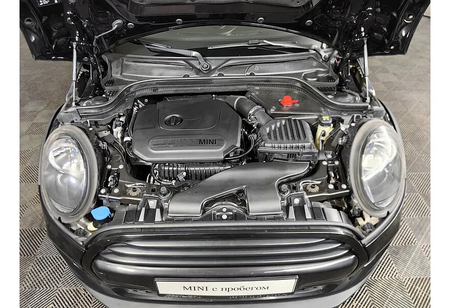 MINI 3 двери 1.5 AT (136 л.с.) Черный в АВИЛОН. Слайд №10