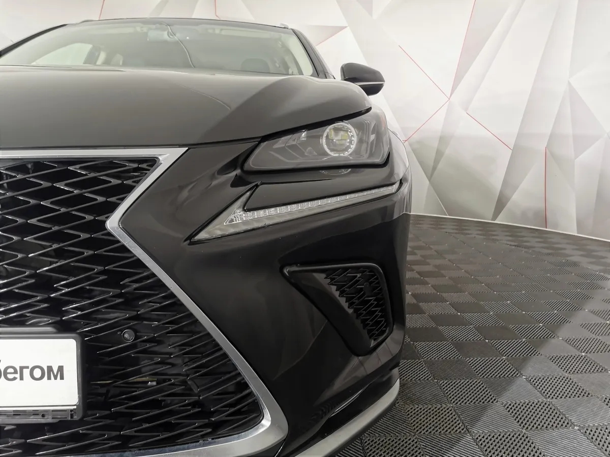 Lexus NX 200t АТ AWD (238 л.с.) Черный в АВИЛОН. Слайд №10